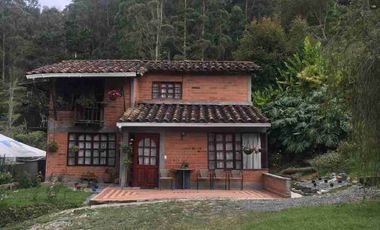 VENDO CASA ANTES DEL PEAJE SAN FELIX 20 MINUTOS DE MEDELLIN