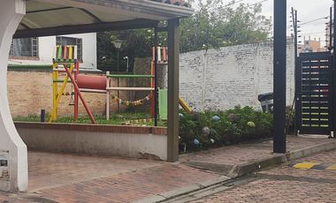 VENDO O ALQUILO CON OPCIÓN DE COMPRA CASA EN CONDOMINIO TIPO CHALET MOSQUERA CUNDINAMARCA