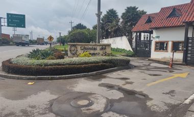 VENDO O ALQUILO CON OPCIÓN DE COMPRA CASA EN CONDOMINIO TIPO CHALET MOSQUERA CUNDINAMARCA