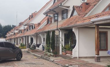 VENDO O ALQUILO CON OPCIÓN DE COMPRA CASA EN CONDOMINIO TIPO CHALET MOSQUERA CUNDINAMARCA