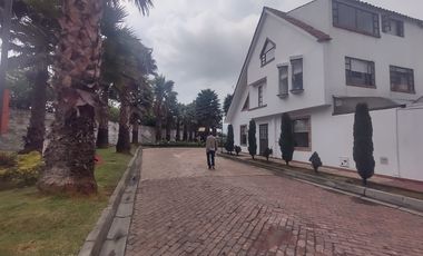 VENDO O ALQUILO CON OPCIÓN DE COMPRA CASA EN CONDOMINIO TIPO CHALET MOSQUERA CUNDINAMARCA