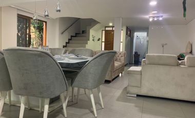 PR7899 Arriendo de casa amoblada en Escobero