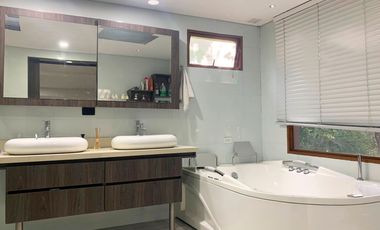 PR7899 Arriendo de casa amoblada en Escobero