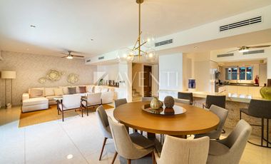 Casa Remodelada con Muelle en Venta, Isla Dorada Residencial, Cancún Quintana Roo.