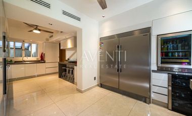 Casa Remodelada con Muelle en Venta, Isla Dorada Residencial, Cancún Quintana Roo.