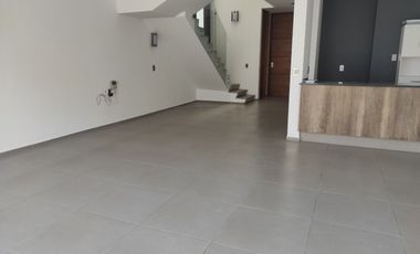 CASA EN SOLARES EN RENTA EN COTO CON AMENIDADES