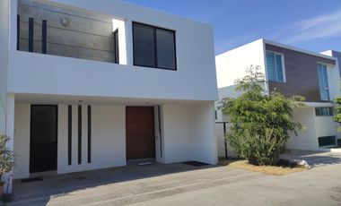 CASA EN SOLARES EN RENTA EN COTO CON AMENIDADES
