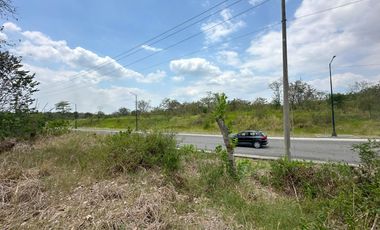 Remato terrenos con uso Industrial en Parque Industrial Colinas del Sureste, Tabasco.