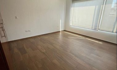 Casa en Renta en esquina Lomas de Angelópolis, Cascatta