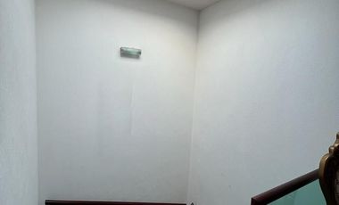 CASA EN VENTA - ACABADOS RESIDENCIALES - JUNTO A PLAZA CINÉPOLIS TARÍMBARO TOTALMENTE EQUIPADA