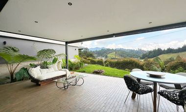 PR21726 Casa Amoblada en arriendo en el sector Altos de Palmas