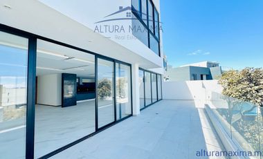 Residencia Nueva en Venta Puerta Las Lomas Andares Zapopan