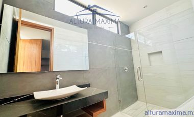 Residencia Nueva en Venta Puerta Las Lomas Andares Zapopan