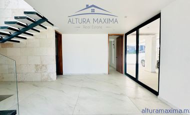 Residencia Nueva en Venta Puerta Las Lomas Andares Zapopan