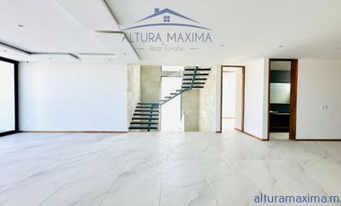 Residencia Nueva en Venta Puerta Las Lomas Andares Zapopan