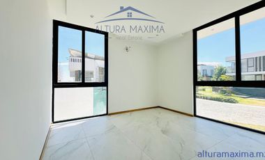 Residencia Nueva en Venta Puerta Las Lomas Andares Zapopan