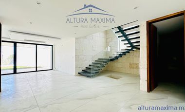 Residencia Nueva en Venta Puerta Las Lomas Andares Zapopan