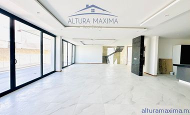 Residencia Nueva en Venta Puerta Las Lomas Andares Zapopan