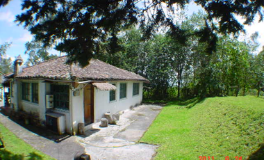 VENDO HERMOSA HACIENDA 75 HECTAREAS  UBICADA EN OTAVALO