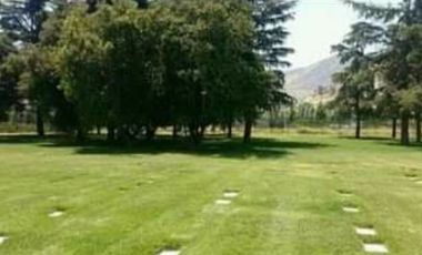 Sepultura cap. 4 personas Parque del Recuerdo Huechuraba