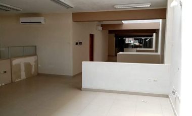 VENTA O ALQUILER DE OFICINAS EN EL CENTRO DE PIURA