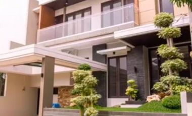Jual Rumah - East Emerald Mansion, Surabaya - Minimalis & Modern