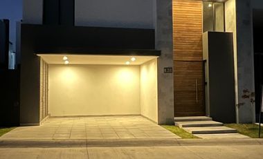 CASA EN VENTA LOMAS IV EL MOLINO