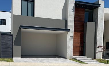 CASA EN VENTA LOMAS IV EL MOLINO