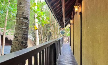 For Sale: 5,321 sqm Beach House in Malimatoc Mabini Batangas