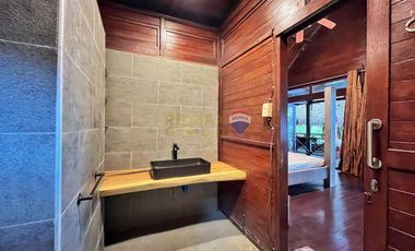 For Sale: 5,321 sqm Beach House in Malimatoc Mabini Batangas