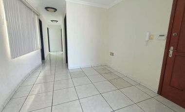 Departamento amplio de 3 recámaras, con alberca y bicochera en Fracc. Jardines de Virginia