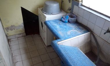 Casa 3 ambientes a reciclar en venta en El Martillo