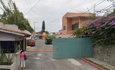 !!APROVECHA EXCELENTE OPORTUNIDAD!! EXCLUSIVA CASA  UNA DE LAS MEJORES ZONAS DE CUERNAVACA MOR!!
