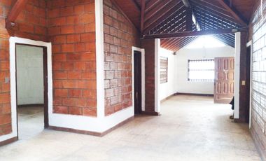 PR20161 Casa Comercial en arriendo en el sector Yarumito