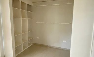 Venta de casa con 4 recamaras en SM 15 Cancun