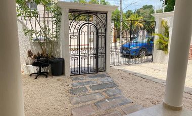 Venta de casa con 4 recamaras en SM 15 Cancun