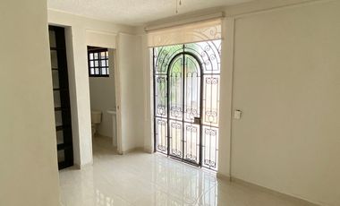 Venta de casa con 4 recamaras en SM 15 Cancun
