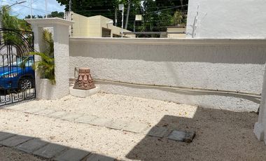 Venta de casa con 4 recamaras en SM 15 Cancun