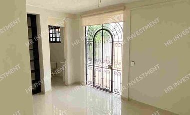 Casa con 4 recamaras en SM 15 Cancun en venta