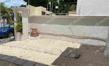 Casa con 4 recamaras en SM 15 Cancun en venta