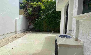 Casa con 4 recamaras en SM 15 Cancun en venta