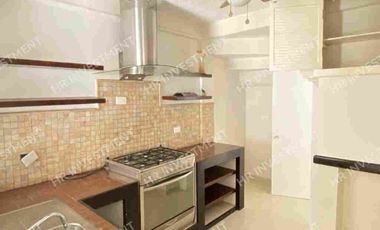 Casa con 4 recamaras en SM 15 Cancun en venta