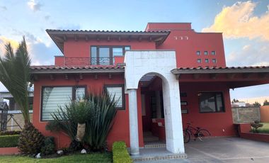 Casa en RENTA en Residencial Rancho el Mesón en Calimaya, estado de México.