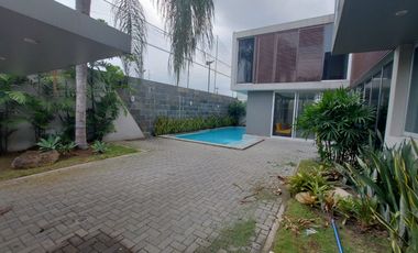 Samborondon, Vendo Hermosa Casa de 4 dormitorios con Piscina