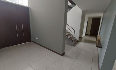 Samborondon, Vendo Hermosa Casa de 4 dormitorios con Piscina