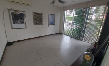 Samborondon, Vendo Hermosa Casa de 4 dormitorios con Piscina
