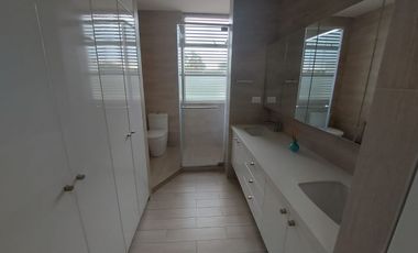 Samborondon, Vendo Hermosa Casa de 4 dormitorios con Piscina