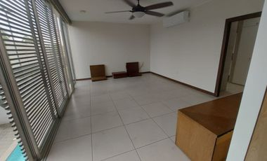 Samborondon, Vendo Hermosa Casa de 4 dormitorios con Piscina