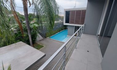 Samborondon, Vendo Hermosa Casa de 4 dormitorios con Piscina