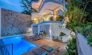 Vendemos tu propiedad MIRANDA Real Estate Plaza Peninsula Vallarta